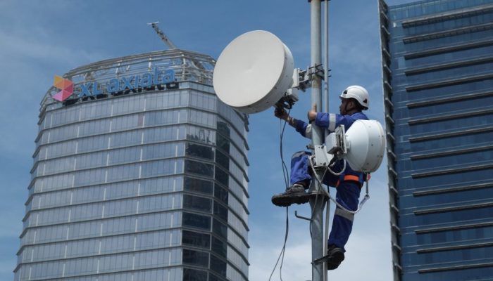 Pembelian Xiaomi 15 Series Gratis Paket Internet XL 60GB