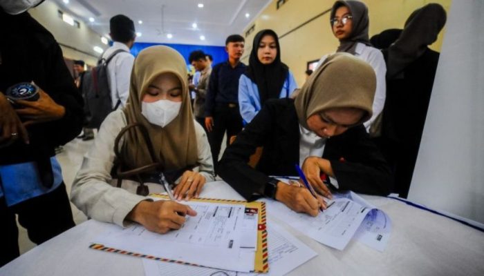6 Alasan Utama Gen Z Kesulitan Dapat Pekerjaan dan Cara Menghadapinya di 2025